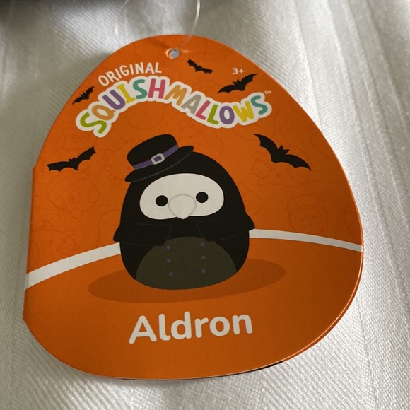 Squishmallows Aldron the plague doctor - Picture 3 of 5